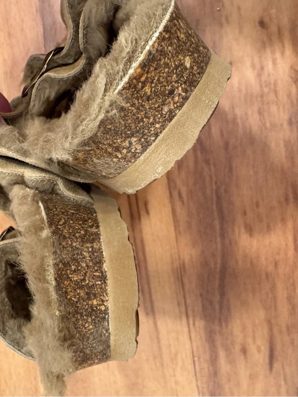 Genuins Scalloped Suede Faux Fur Lined Sandals - Size 37 (US 6.5)
